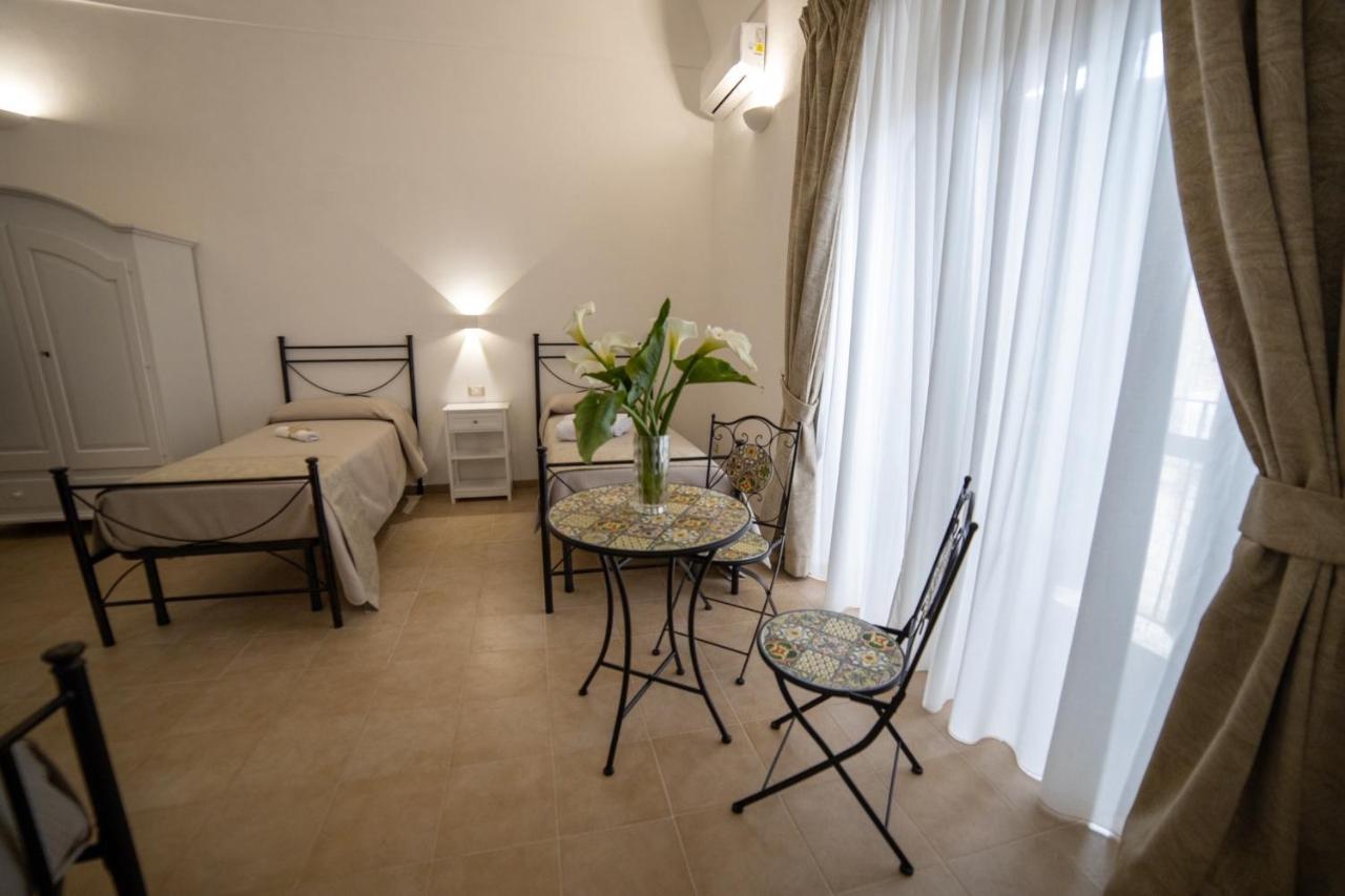 أفولا B&B Palazzo Loreto المظهر الخارجي الصورة